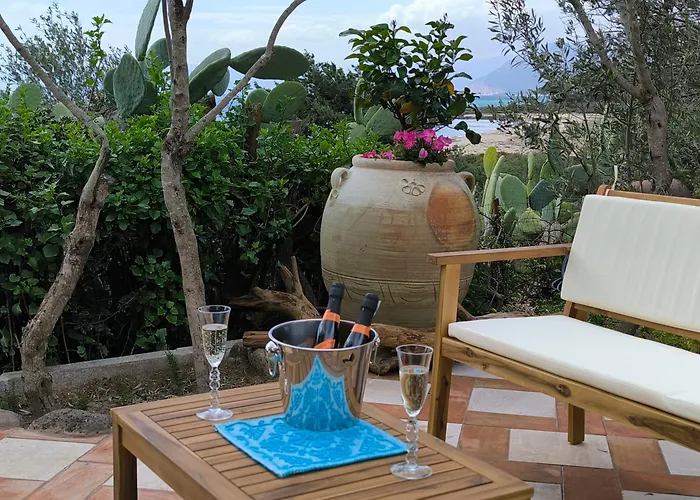 Splendida Villa In Riva Al Mare